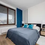 Stylish Apartment With Parking By Noclegi Renters
