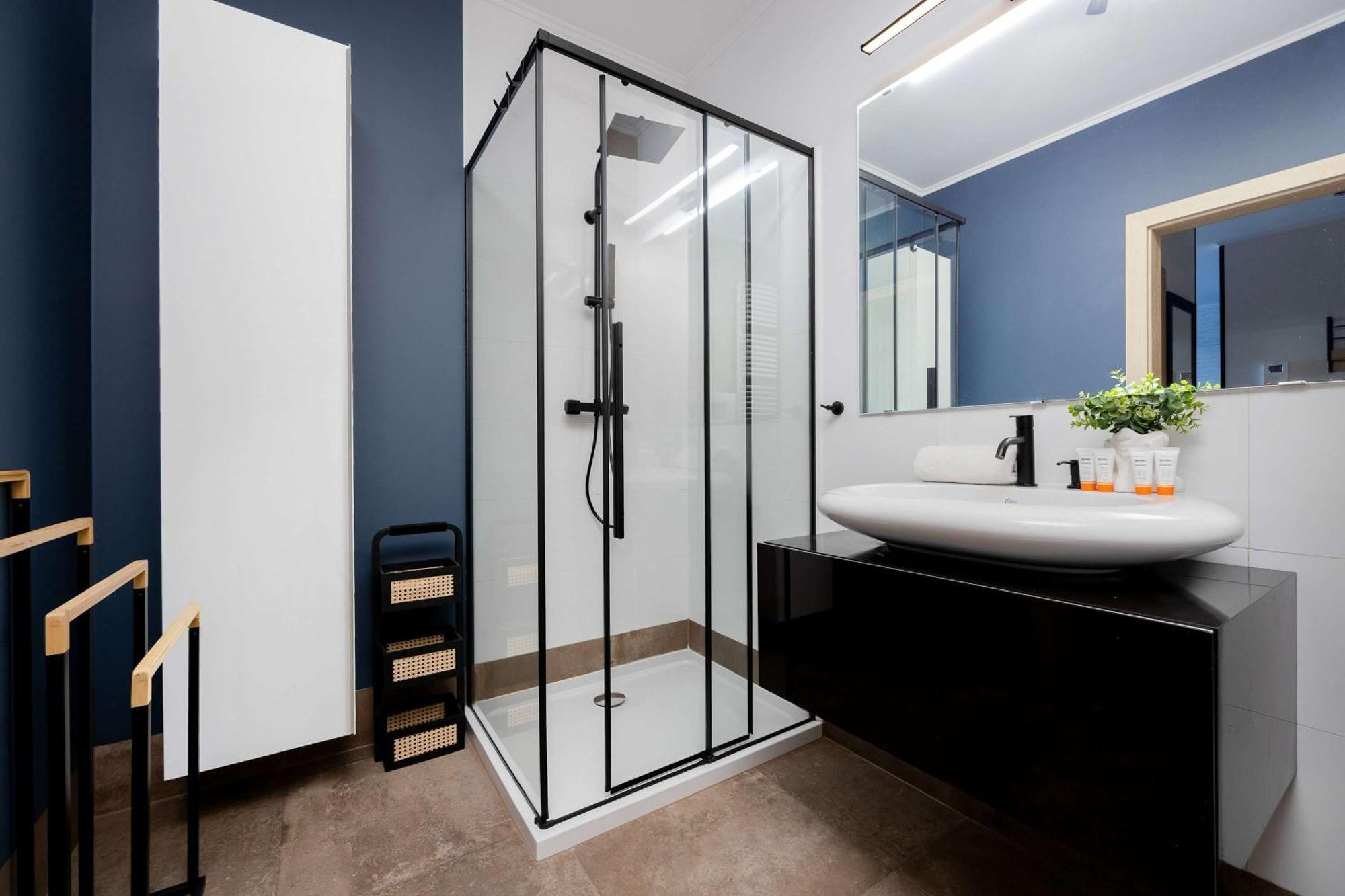 Stylish With Parking By Renters Warszawa
